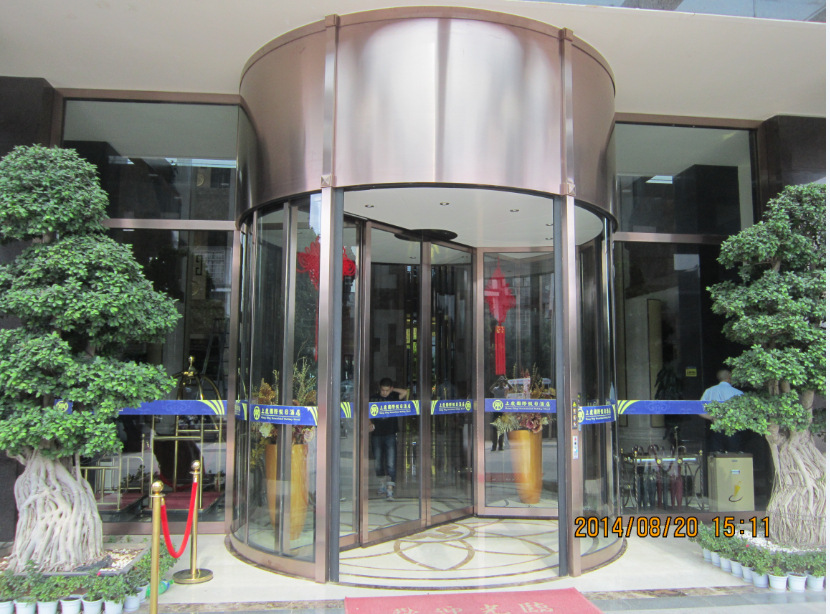 兩翼豪華展箱式旋轉(zhuǎn)門,成都圣達(dá)旋轉(zhuǎn)門49